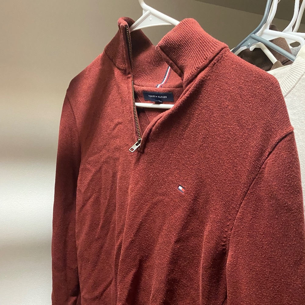 Tommy Hilfiger sweater